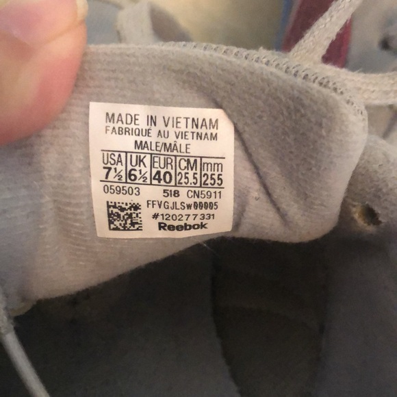 REEBOK sneakers size 7.5 - Picture 8 of 9